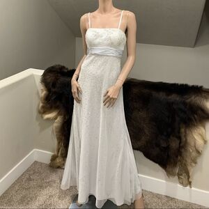 New Vintage Style Embroidered Floral Party Dress with Beads & Sequins